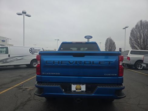 Used 2022 Chevrolet Silverado 1500 Custom image 6