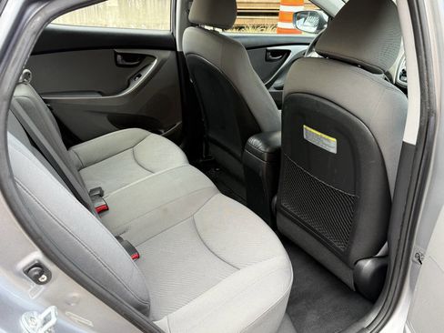 Used 2013 Hyundai Elantra GLS image 37