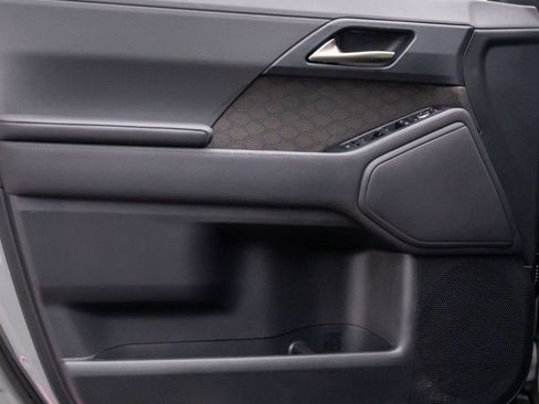 Used 2025 Lexus GX 550 w/ Cold Area Package image 14