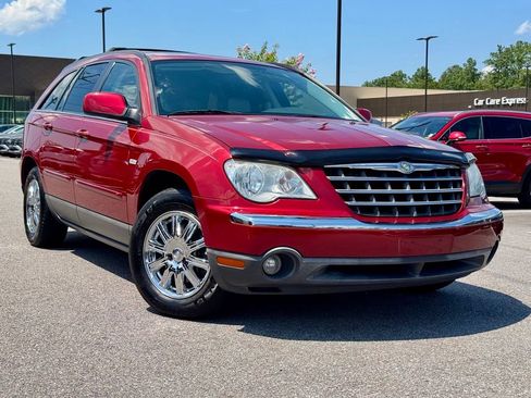 Used 2007 Chrysler Pacifica Touring FWD image 1