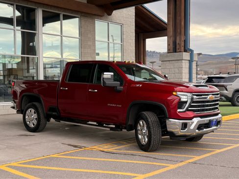 Used 2024 Chevrolet Silverado 3500 LTZ w/ LTZ Premium Package image 2