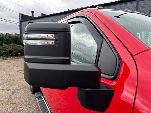 Used 2024 Chevrolet Silverado 2500 LT w/ Convenience Package AWD/4WD image 5