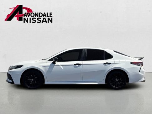 Used 2021 Toyota Camry SE w/ Carpet Mat Package (TMS) FWD image 3