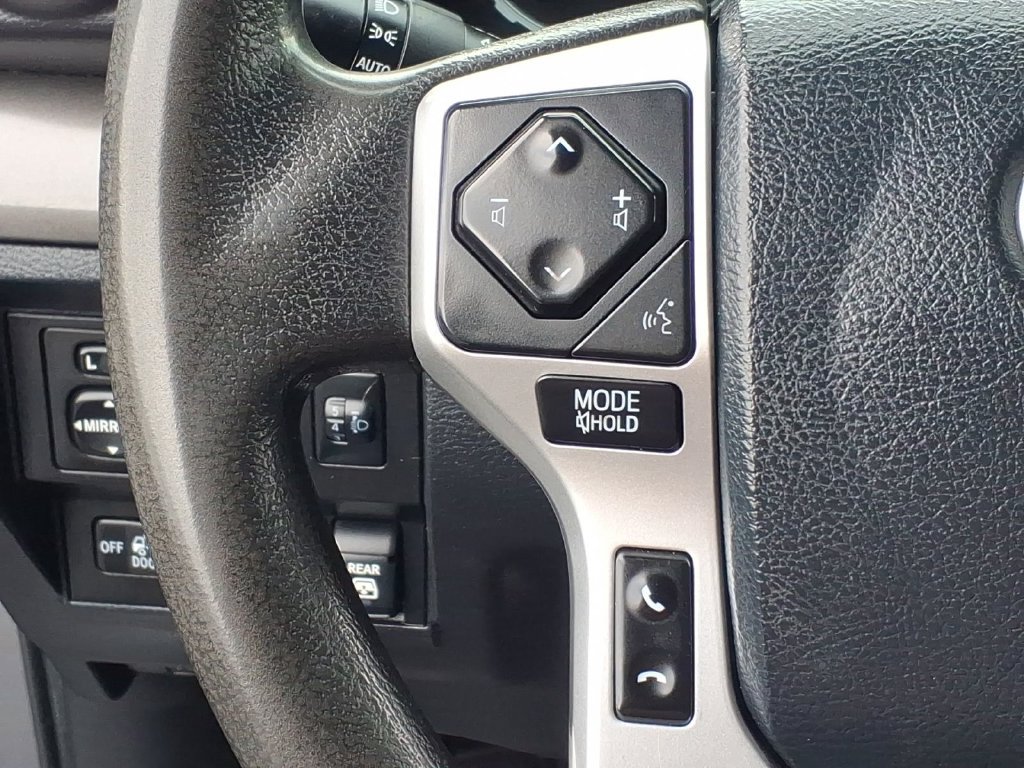 Used 2020 Toyota Tundra SR5 AWD/4WD image 11