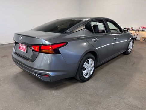 Used 2021 Nissan Altima 2.5 S image 3