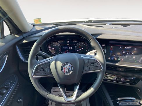 Used 2021 Buick Envision Essence image 12
