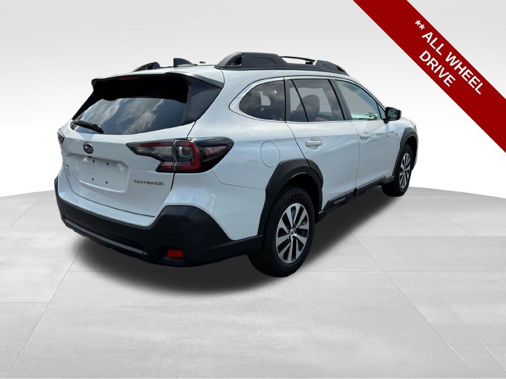 Used 2024 Subaru Outback Premium AWD/4WD image 6