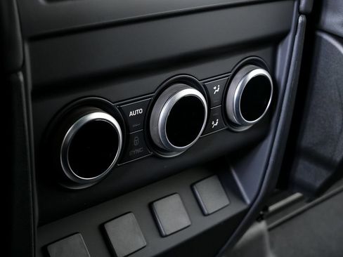 Used 2023 Land Rover Defender 110 Carpathian Edition image 21