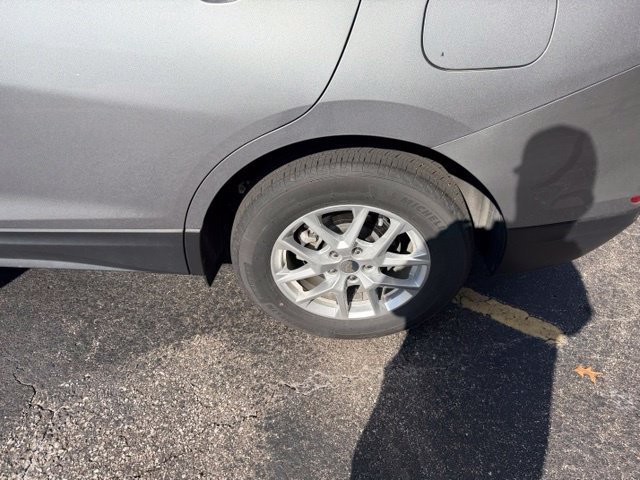Used 2024 Chevrolet Equinox LT FWD image 17