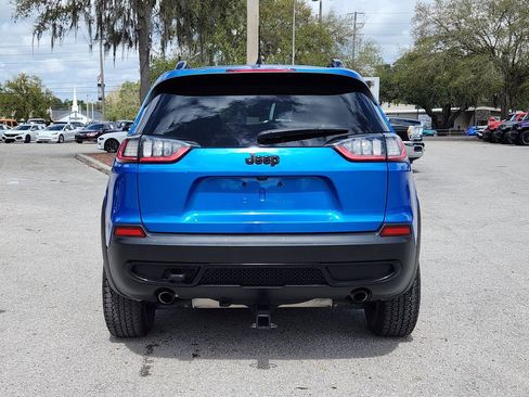 Certified 2022 Jeep Cherokee Latitude AWD/4WD image 5
