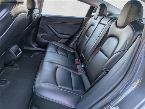 Used 2021 Tesla Model 3 Long Range image 18