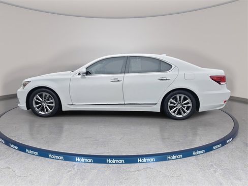 Used 2014 Lexus LS 460 w/ Comfort Package image 9