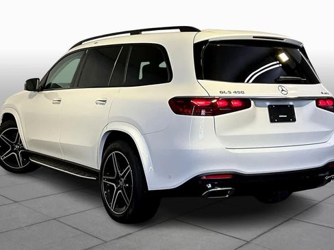 New 2026 Mercedes-Benz GLS 450 4MATIC image 3