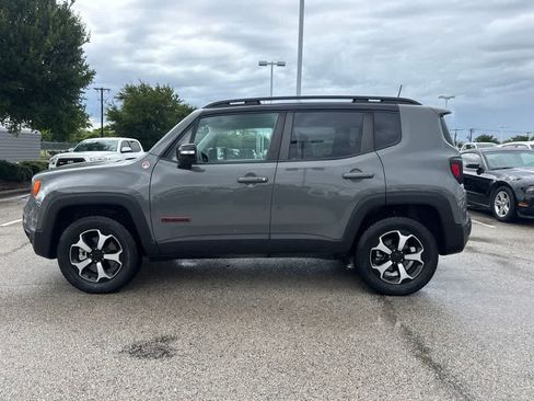 Used 2022 Jeep Renegade Trailhawk AWD/4WD image 2