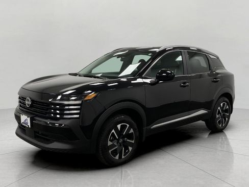 Used 2026 Nissan Kicks SV w/ SV Premium Package AWD/4WD image 9