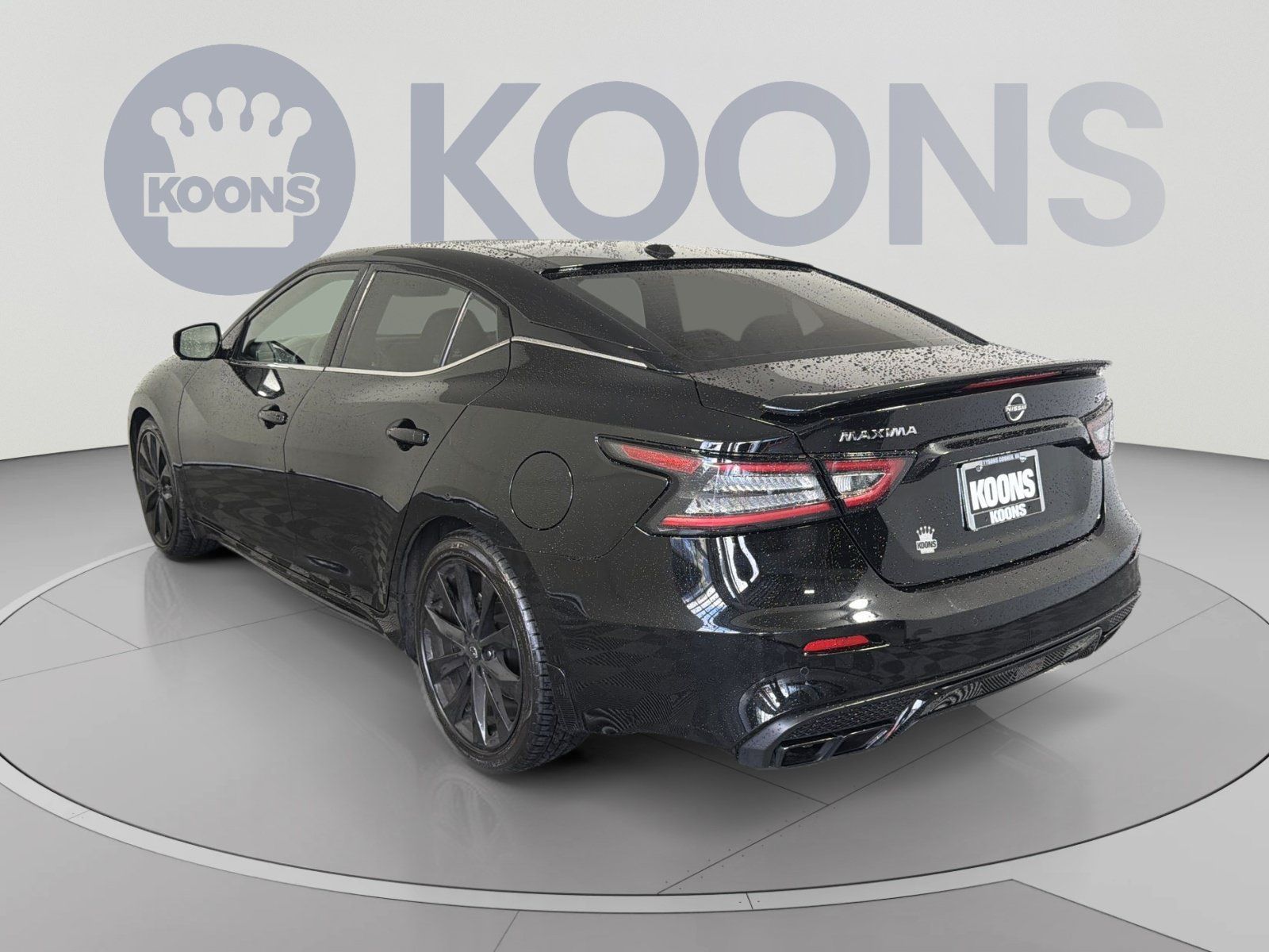 Used 2023 Nissan Maxima SR w/ Sport Mat Group FWD image 4