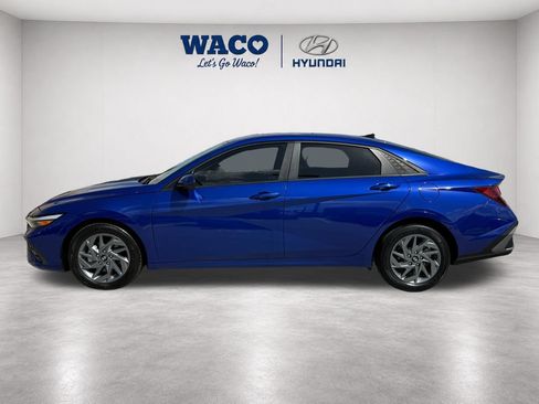 Used 2024 Hyundai Elantra SEL FWD image 4