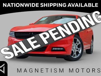 Used 2016 Dodge Charger SXT w/ Navigation & Travel Group
