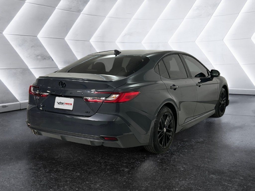 Used 2026 Toyota Camry SE w/ Convenience Package FWD image 4