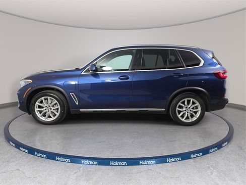 Used 2021 BMW X5 xDrive45e w/ Executive Package image 9
