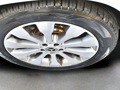 Used 2019 Mercedes-Benz GLS 450 4MATIC image 45