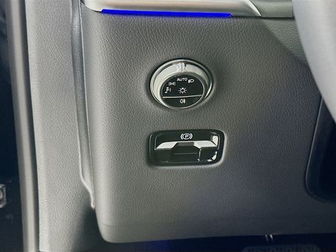 Used 2026 Mercedes-Benz GLC 300 image 11