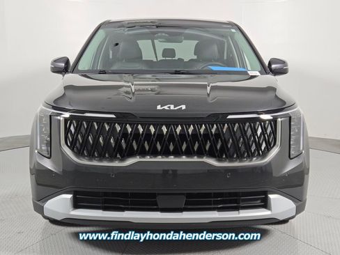Used 2026 Kia Carnival FWD image 8