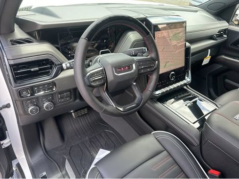 New 2026 GMC Yukon AT4 Ultimate w/ LPO, Floor Liner Package AWD/4WD image 26