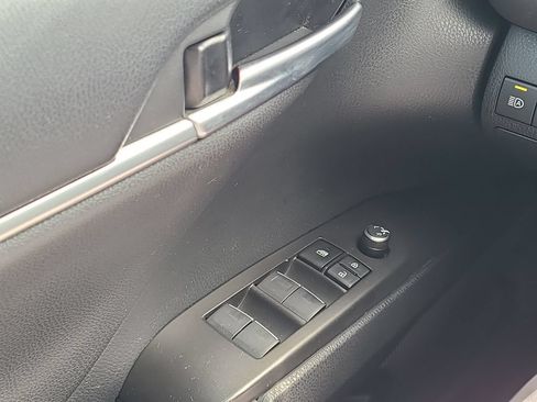Used 2023 Toyota Camry XSE FWD image 19