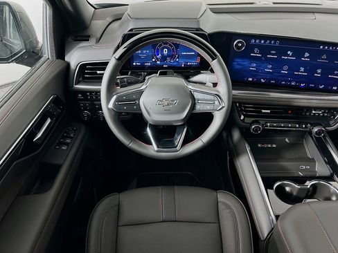 New 2026 Chevrolet Suburban RST image 23