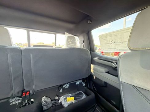 New 2026 Chevrolet Silverado 1500 ZR2 image 14