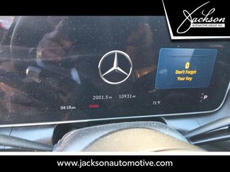 Used 2025 Mercedes-Benz GLC 300 4MATIC video 1