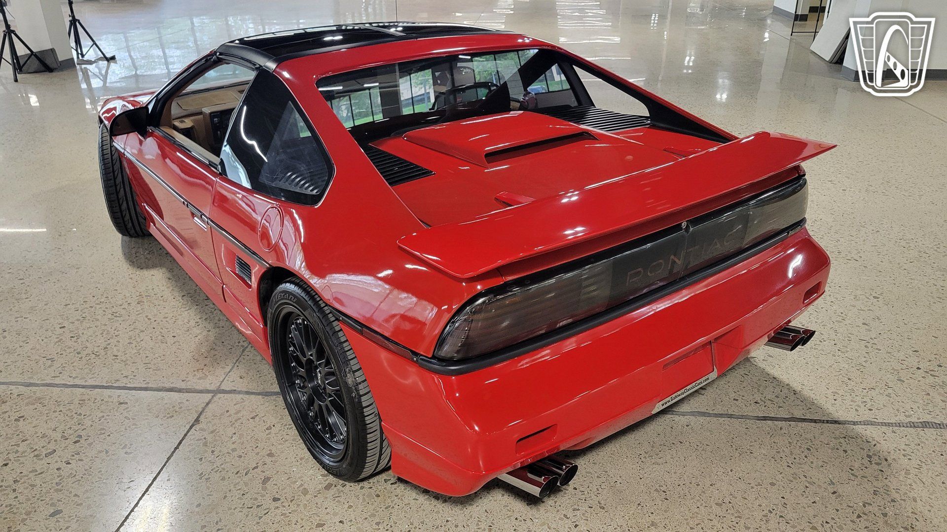Used 1988 Pontiac Fiero GT RWD image 14