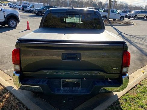 Used 2018 Toyota Tacoma SR5 image 29