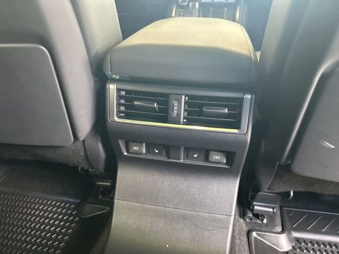 Used 2024 Lexus GX 550 image 27