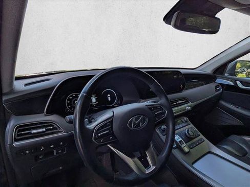 Used 2022 Hyundai Palisade Limited w/ Winter Package FWD image 10