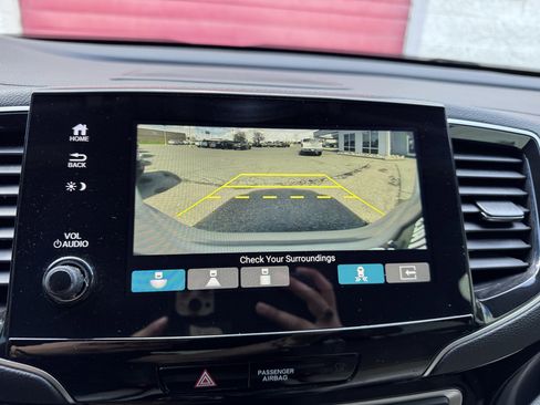 Used 2021 Honda Pilot Touring image 24