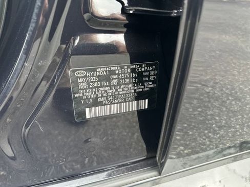 New 2025 Hyundai Sonata Limited image 31