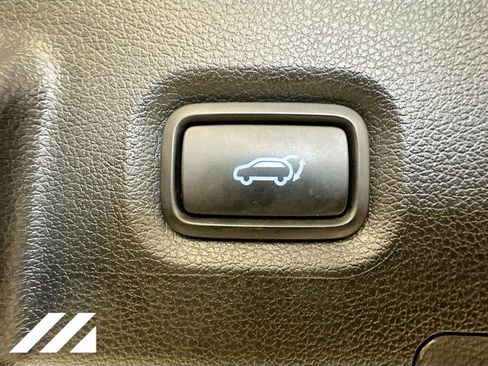 Used 2023 Hyundai Santa Fe SEL image 28