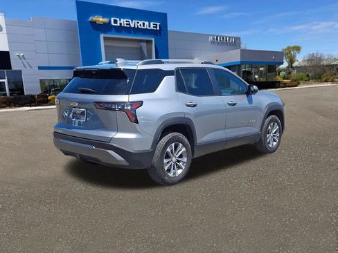 Used 2025 Chevrolet Equinox LT w/ Convenience Package II AWD/4WD image 24