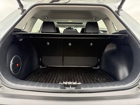 Used 2024 Toyota Corolla Cross XLE image 20