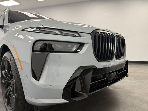 Used 2026 BMW X7 xDrive40i w/ Executive Package image 15
