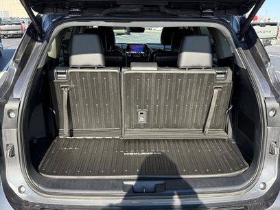 Certified 2024 Toyota Highlander XLE