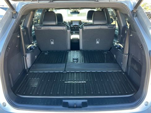 Certified 2022 Toyota Highlander XSE image 25