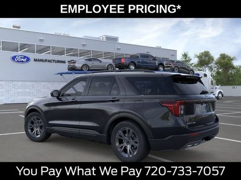 New 2026 Ford Explorer Active AWD/4WD image 4