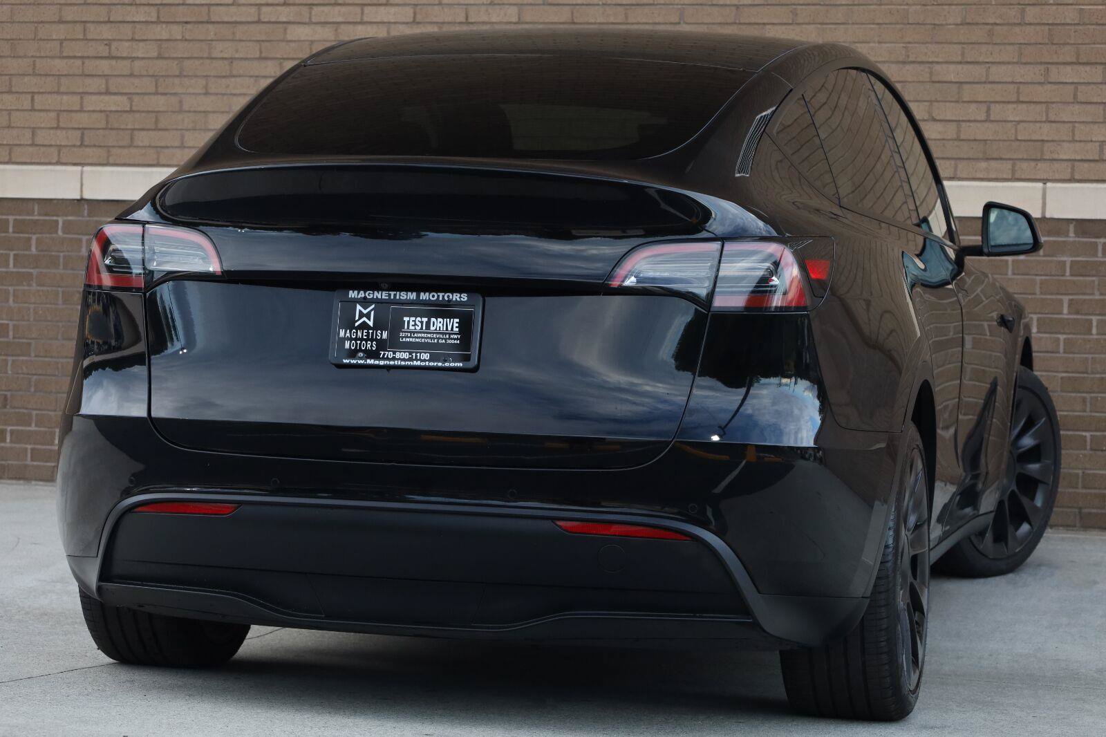 Used 2021 Tesla Model Y Long Range AWD/4WD image 9