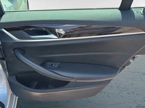 Used 2018 BMW 540i RWD image 12