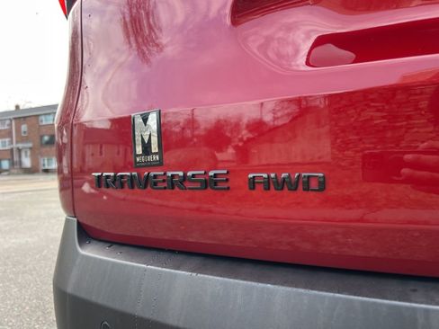 Used 2023 Chevrolet Traverse LT w/ Midnight/Sport Edition image 10