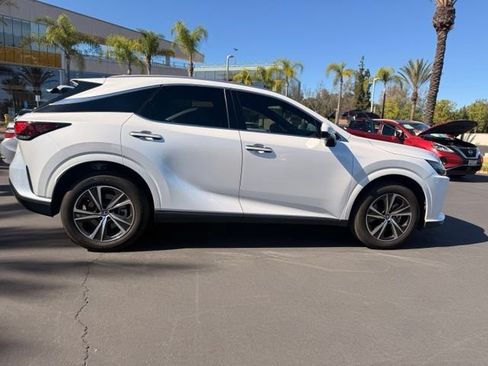 Used 2023 Lexus RX 350 Premium FWD image 4