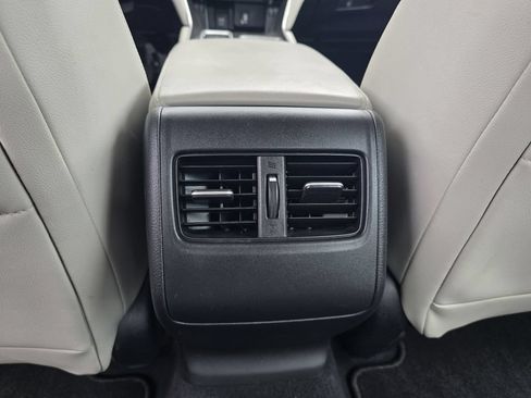 Used 2018 Honda Accord Touring image 25